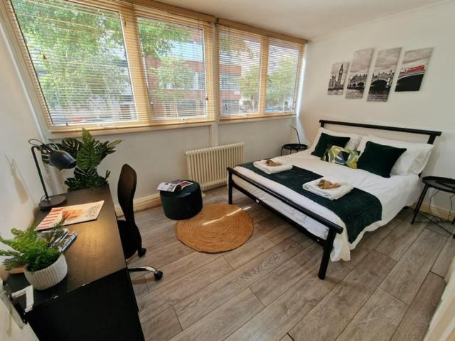 2 Bedrooms Flat In Great Location! Londýn Exteriér fotografie